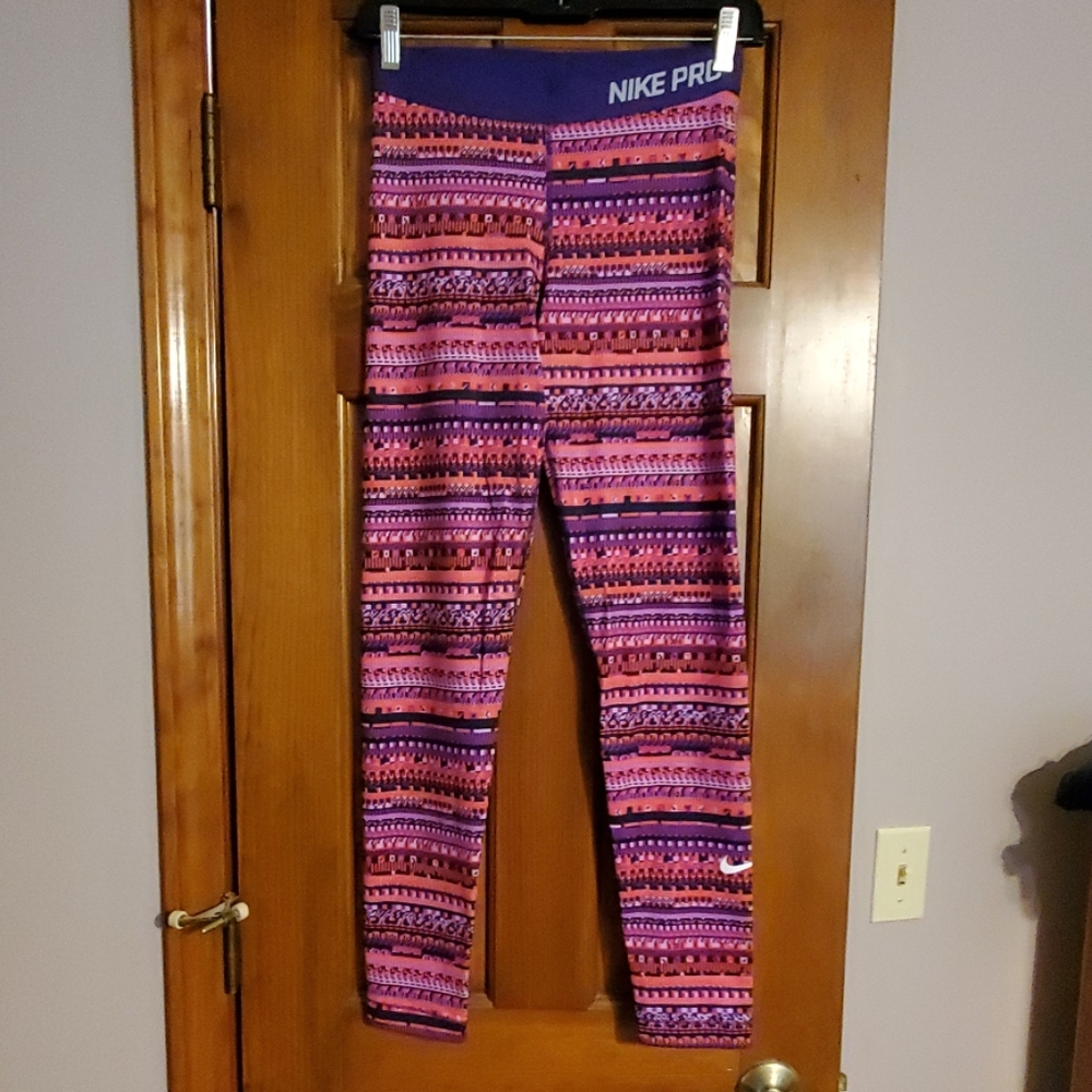 Nike Pro leggings